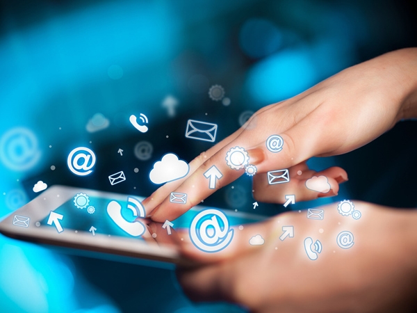 美國計劃建造智能公路 減少交通事故